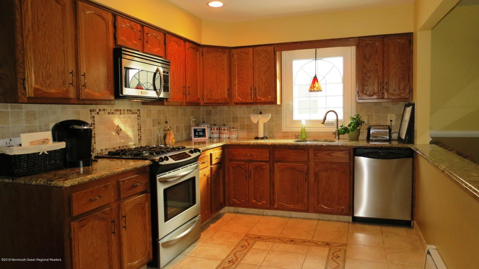 25 Oakfield Road Toms River, NJ 08757 - Photo 12 of 28 IMG_3763