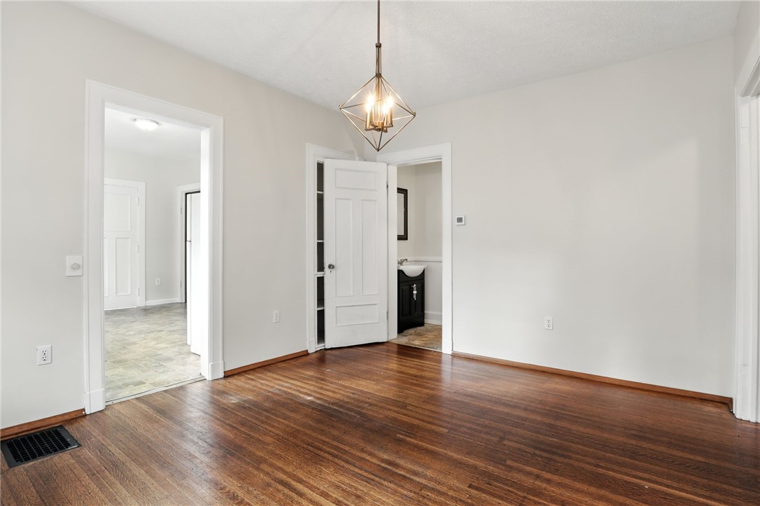 297-303 Dartmouth Street Rochester, NY 14607 - Photo 5 of 46