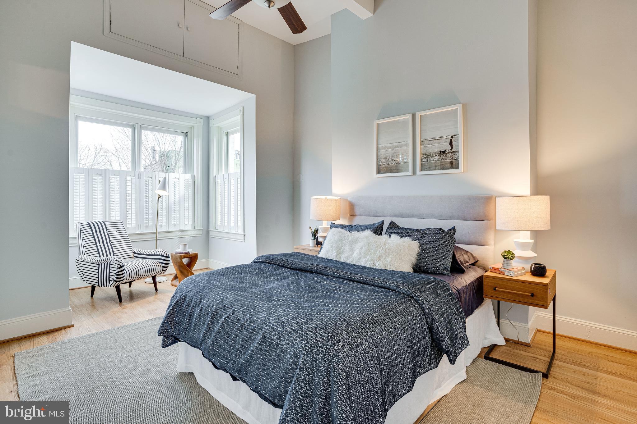 333 5th Street Southeast Washington, DC 20003 - Photo 20 of 58 Primary ensuite BR w/large bay.