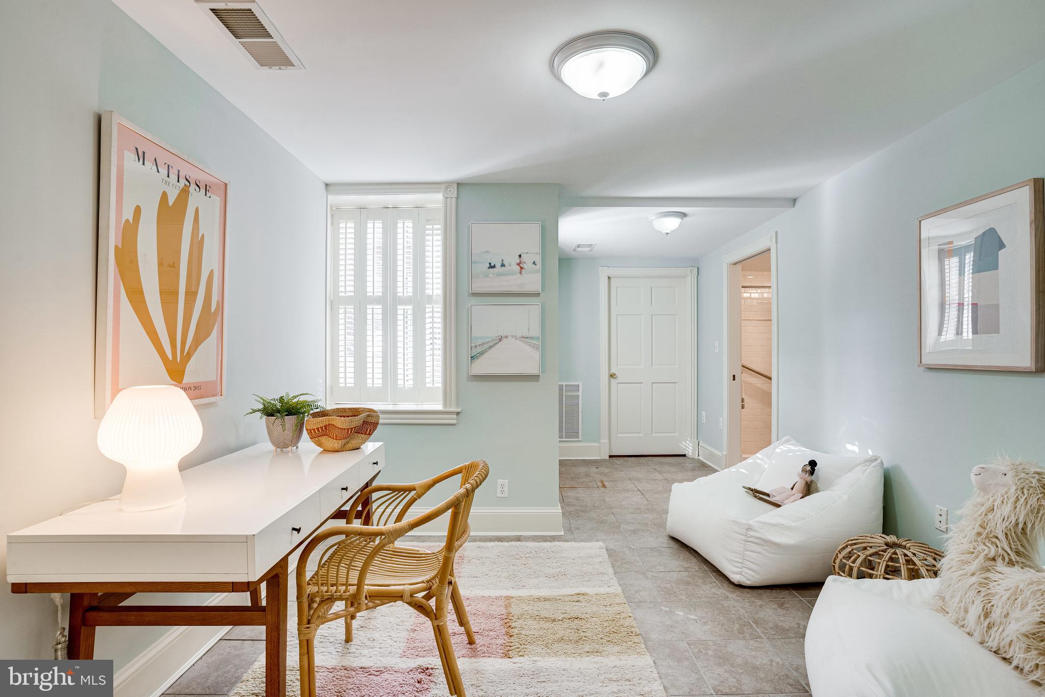 333 5th Street Southeast Washington, DC 20003 - Photo 41 of 58 BR4 has 2 windows, doors to utility + BA3