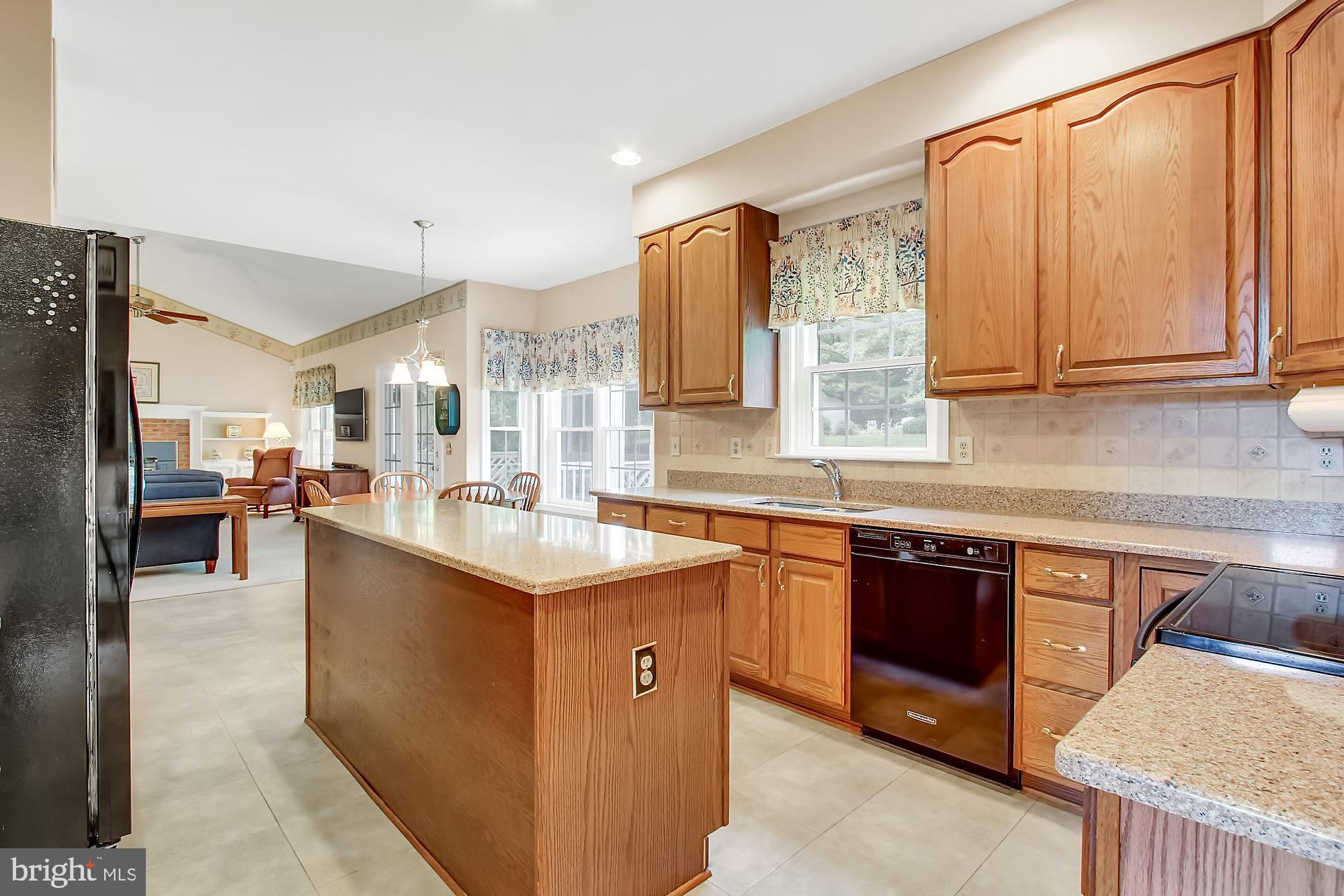 6 Farm Ridge Court Baldwin, MD 21013 - Photo 12 of 39 Perfect flow into open Family Rm