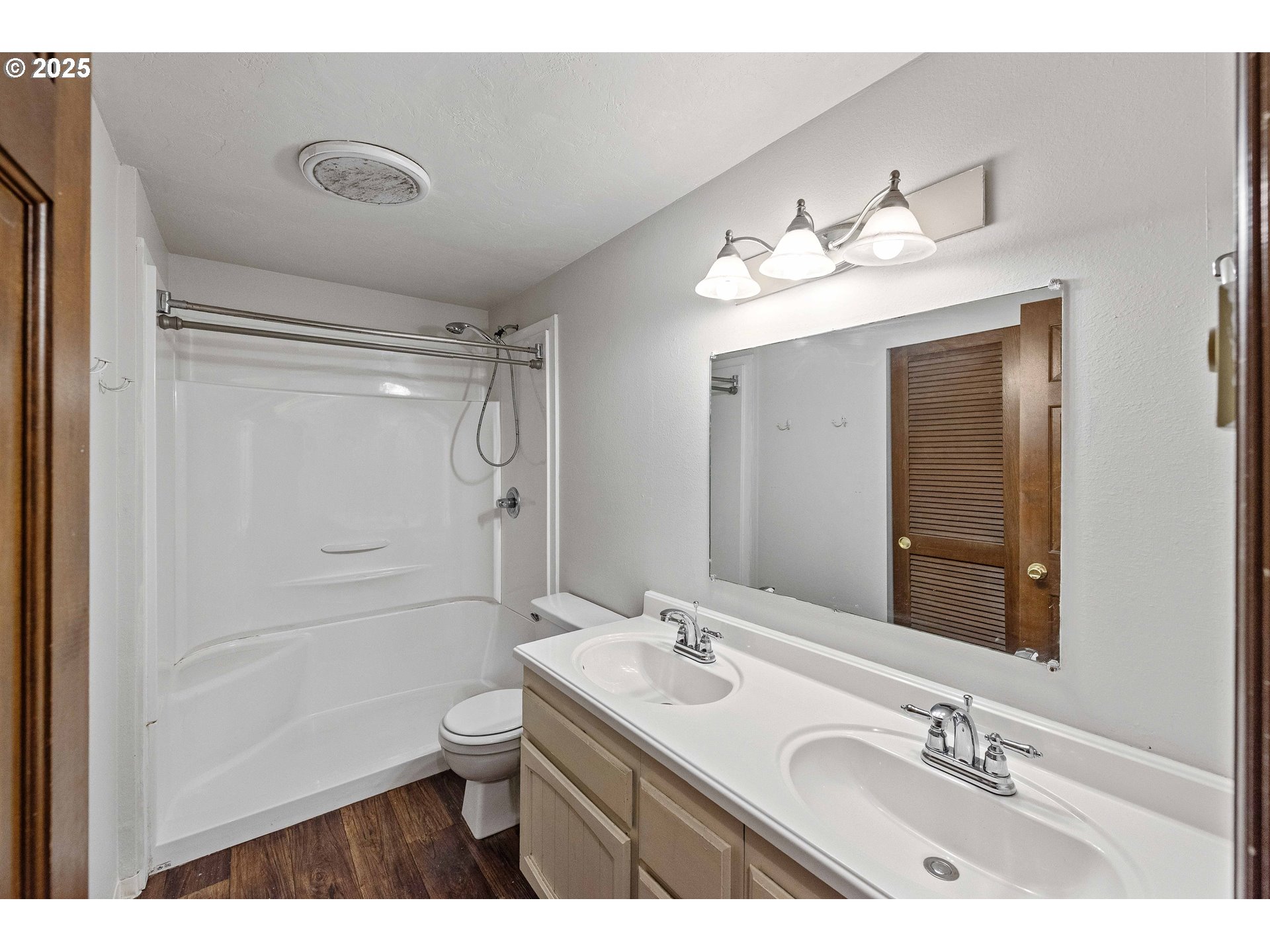 1358 Scott Lane North Bend, OR 97459 - Photo 22 of 43