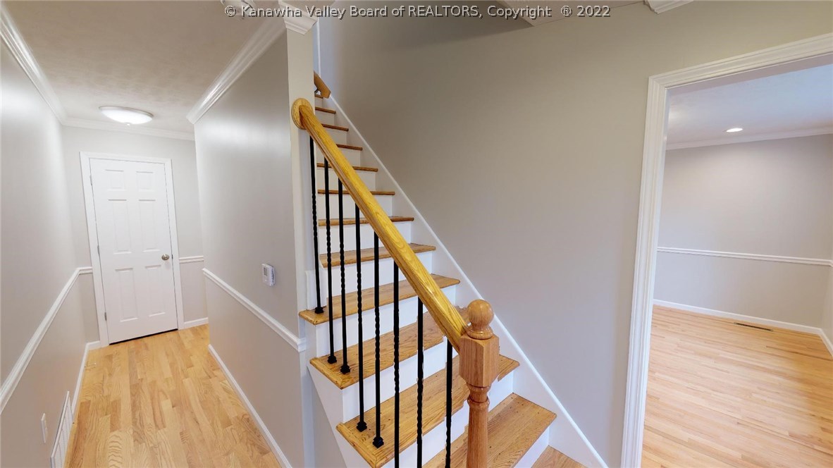 1408 Sweetbrier Road Charleston, WV 25314 - Photo 3 of 30 Gallery Image 3