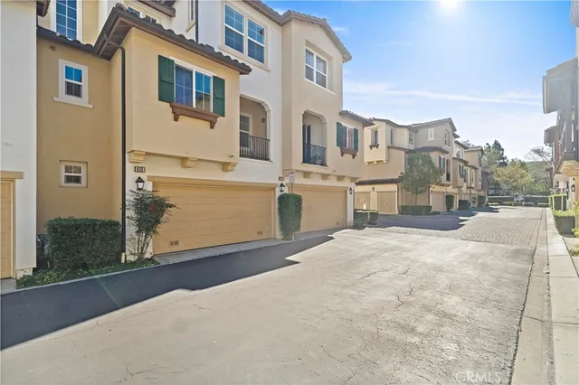 $1,048,000 | 68 Dovetail, Irvine, CA 92603