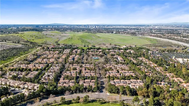 $1,048,000 | 68 Dovetail, Irvine, CA 92603