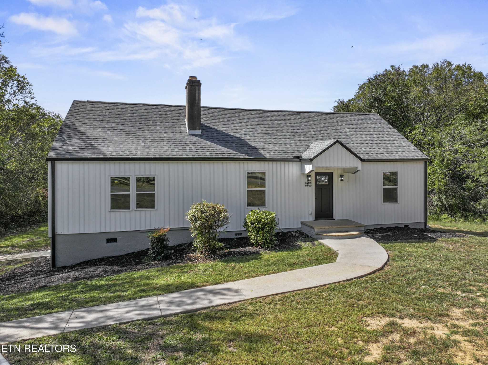 1521 Riverside Road Knoxville, TN 37914 - Photo 3 of 41 Gallery Image 3