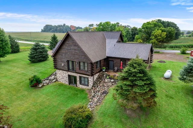 $635,000 | 2419 230th Avenue, St. Croix Falls, WI 54024