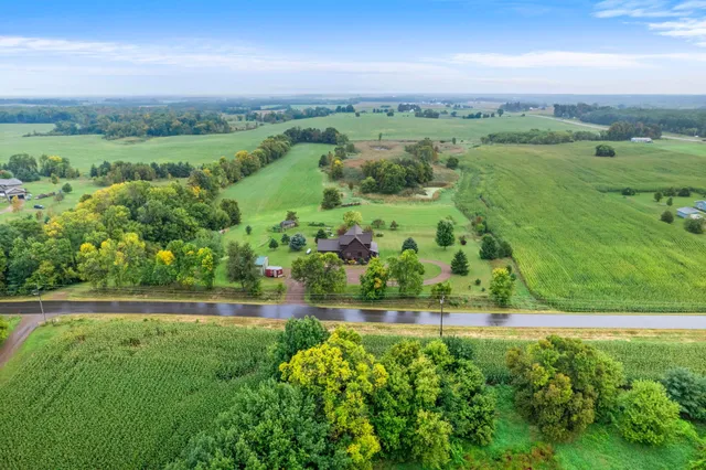 $635,000 | 2419 230th Avenue, St. Croix Falls, WI 54024