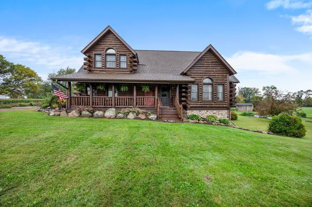 $635,000 | 2419 230th Avenue, St. Croix Falls, WI 54024