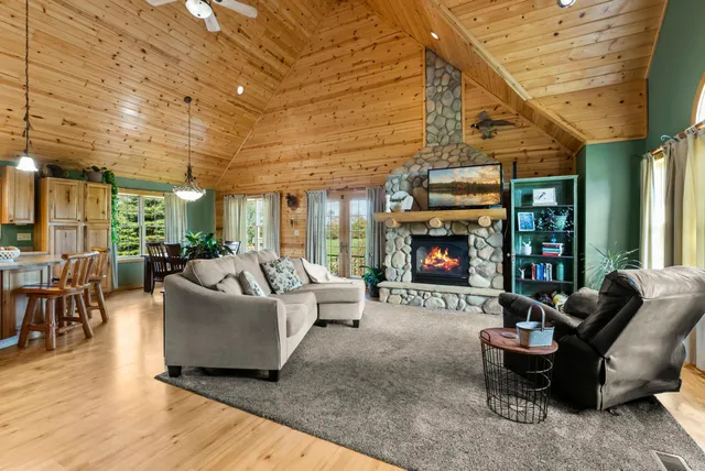 $635,000 | 2419 230th Avenue, St. Croix Falls, WI 54024