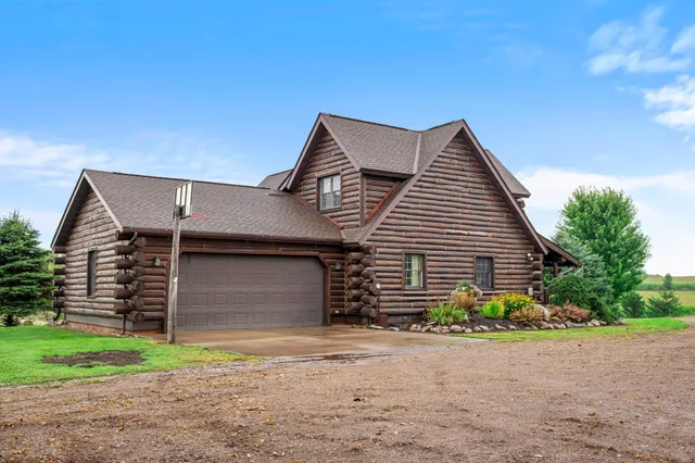 $635,000 | 2419 230th Avenue, St. Croix Falls, WI 54024