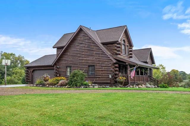 $635,000 | 2419 230th Avenue, St. Croix Falls, WI 54024