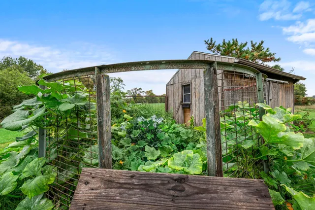 $635,000 | 2419 230th Avenue, St. Croix Falls, WI 54024