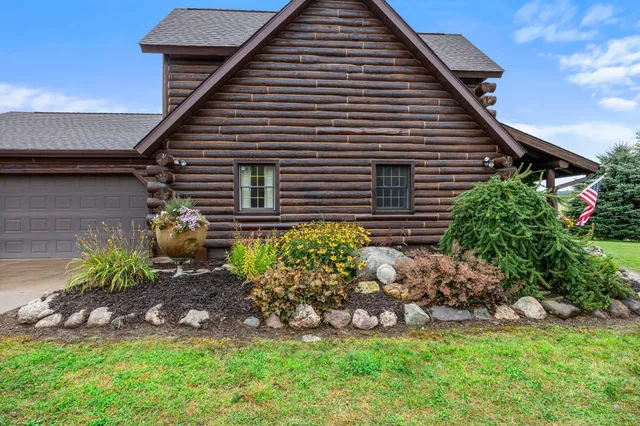 $635,000 | 2419 230th Avenue, St. Croix Falls, WI 54024