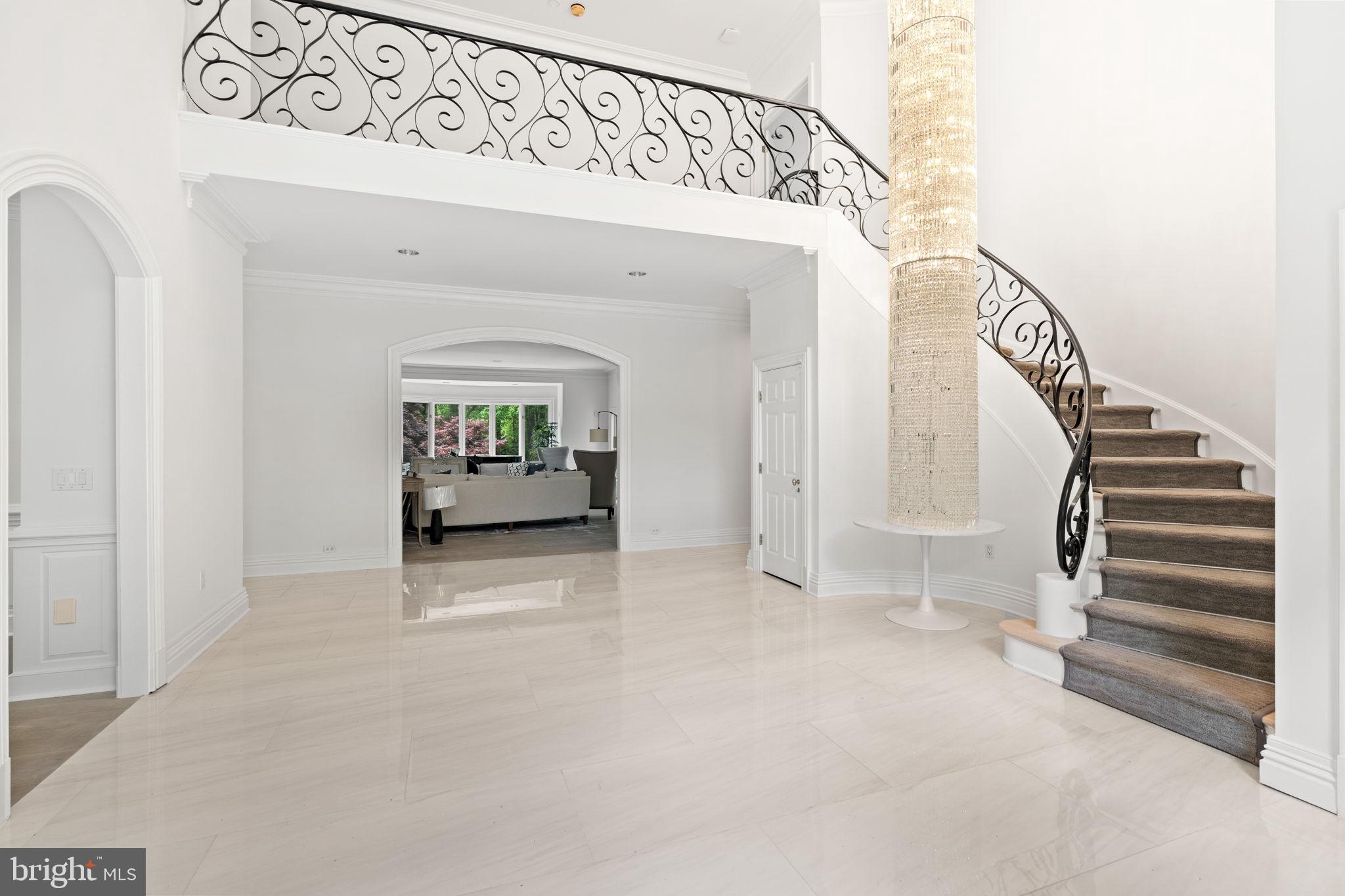 10823 Lockland Road Potomac, MD 20854 - Photo 14 of 102