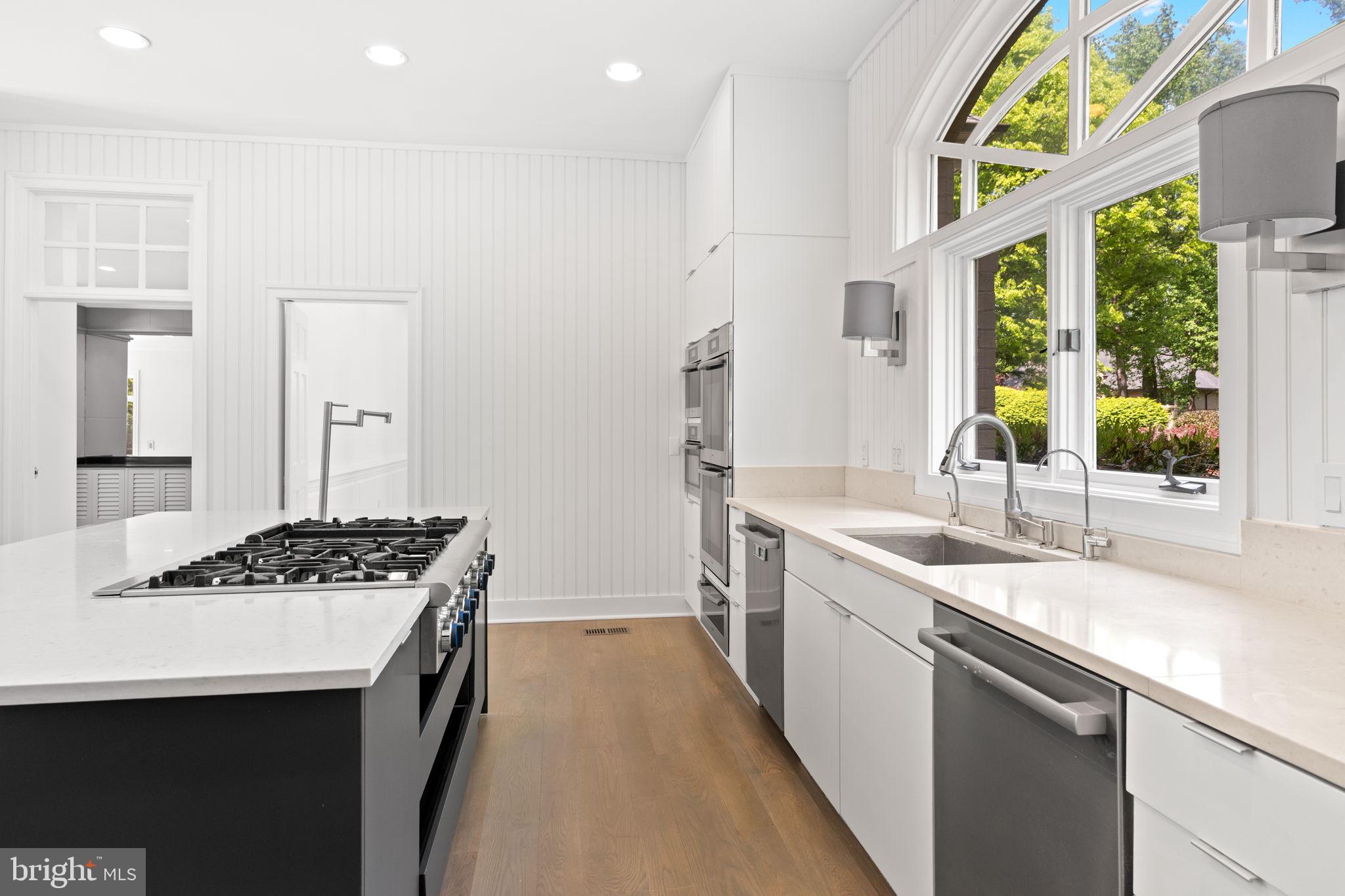 10823 Lockland Road Potomac, MD 20854 - Photo 25 of 97