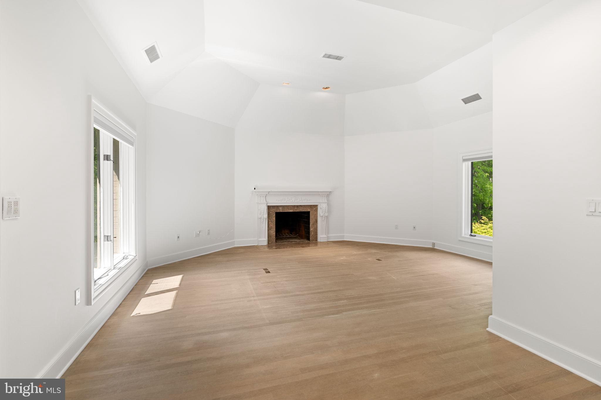 10823 Lockland Road Potomac, MD 20854 - Photo 36 of 97