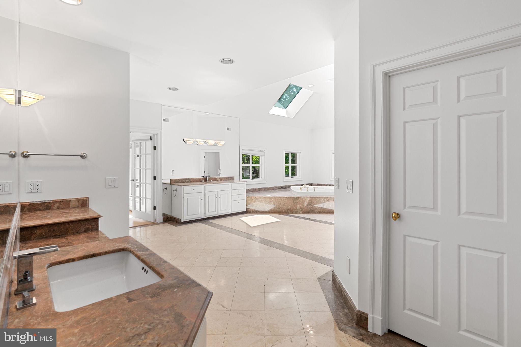 10823 Lockland Road Potomac, MD 20854 - Photo 44 of 97