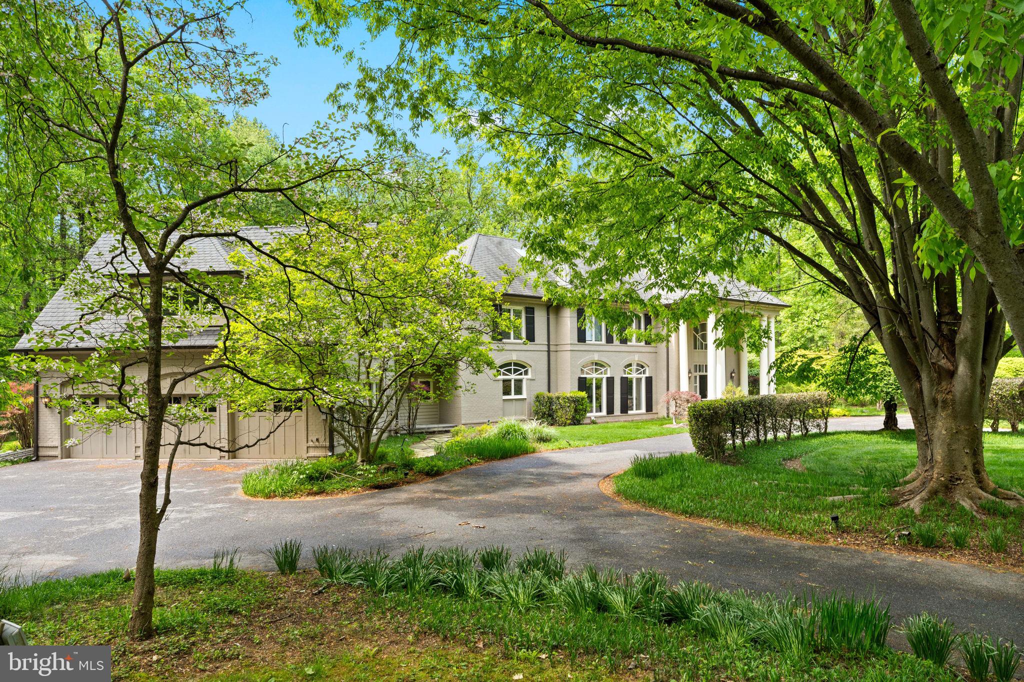 10823 Lockland Road Potomac, MD 20854 - Photo 5 of 97