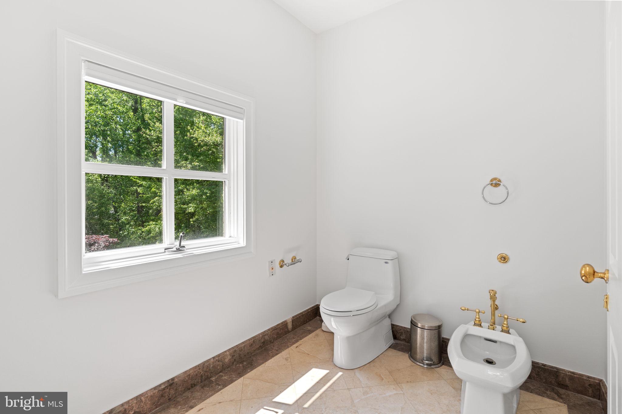 10823 Lockland Road Potomac, MD 20854 - Photo 52 of 102