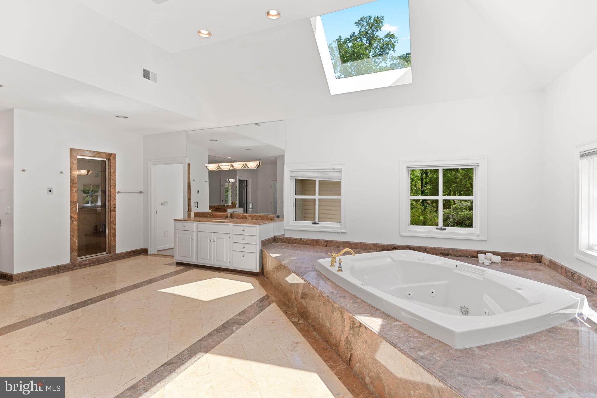 10823 Lockland Road Potomac, MD 20854 - Photo 53 of 102
