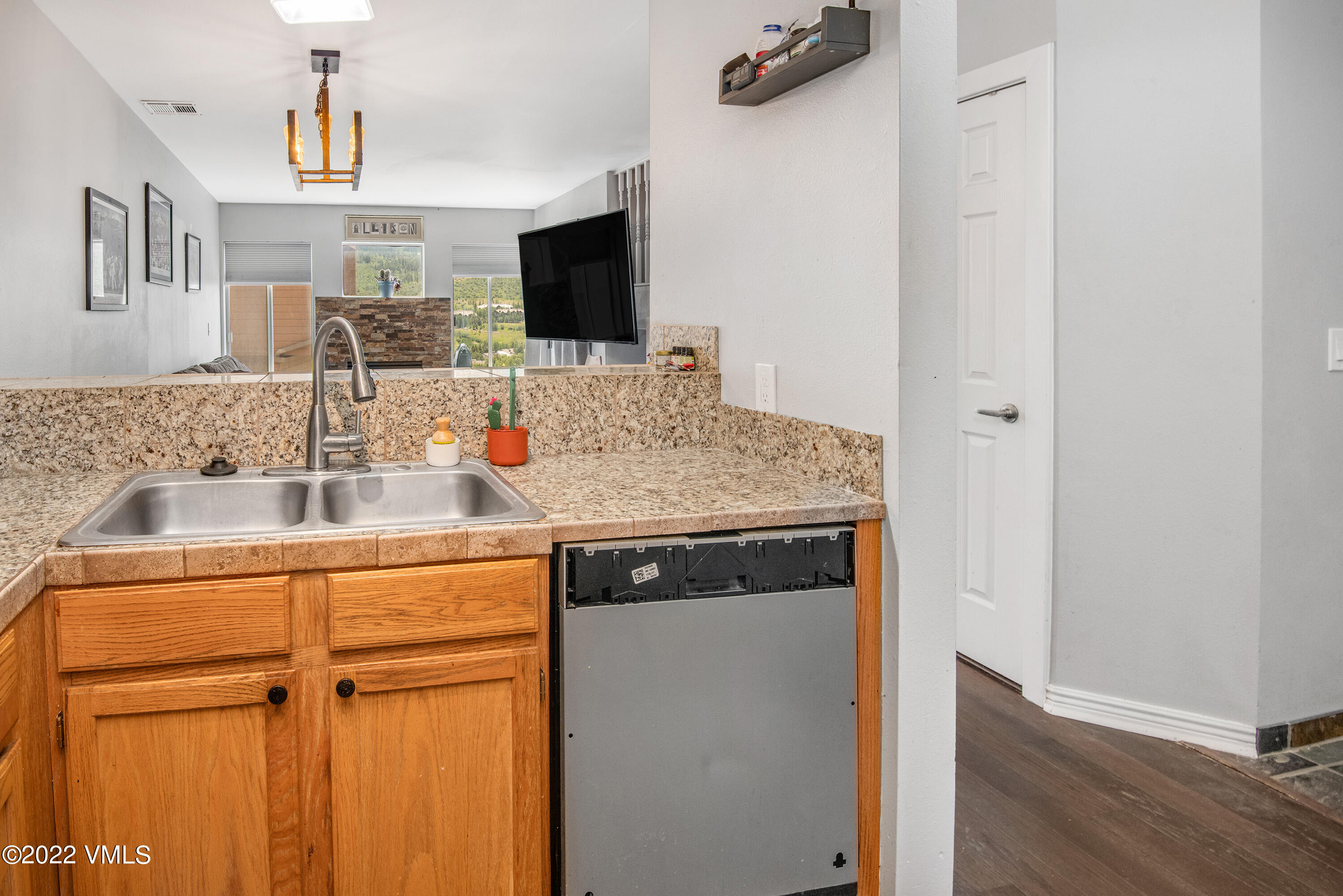 600 Nottingham Road, Unit 3 Avon, CO 81620 - Photo 14 of 32 600-Nottingham-3-MLS_10