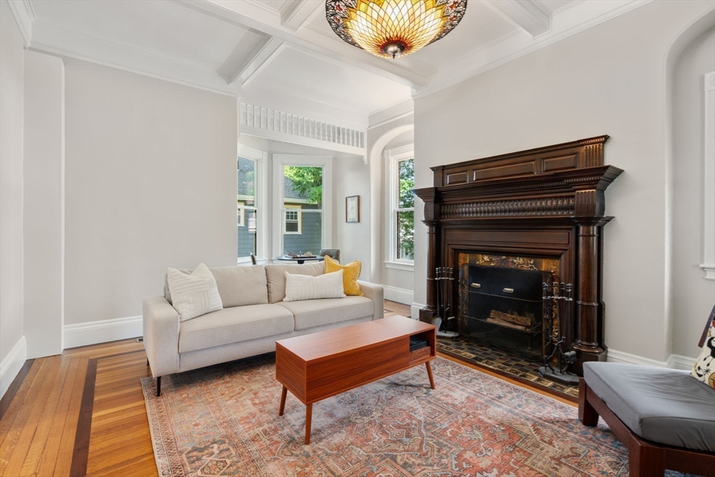 41 Brown Avenue Boston, MA 02131 - Photo 8 of 37