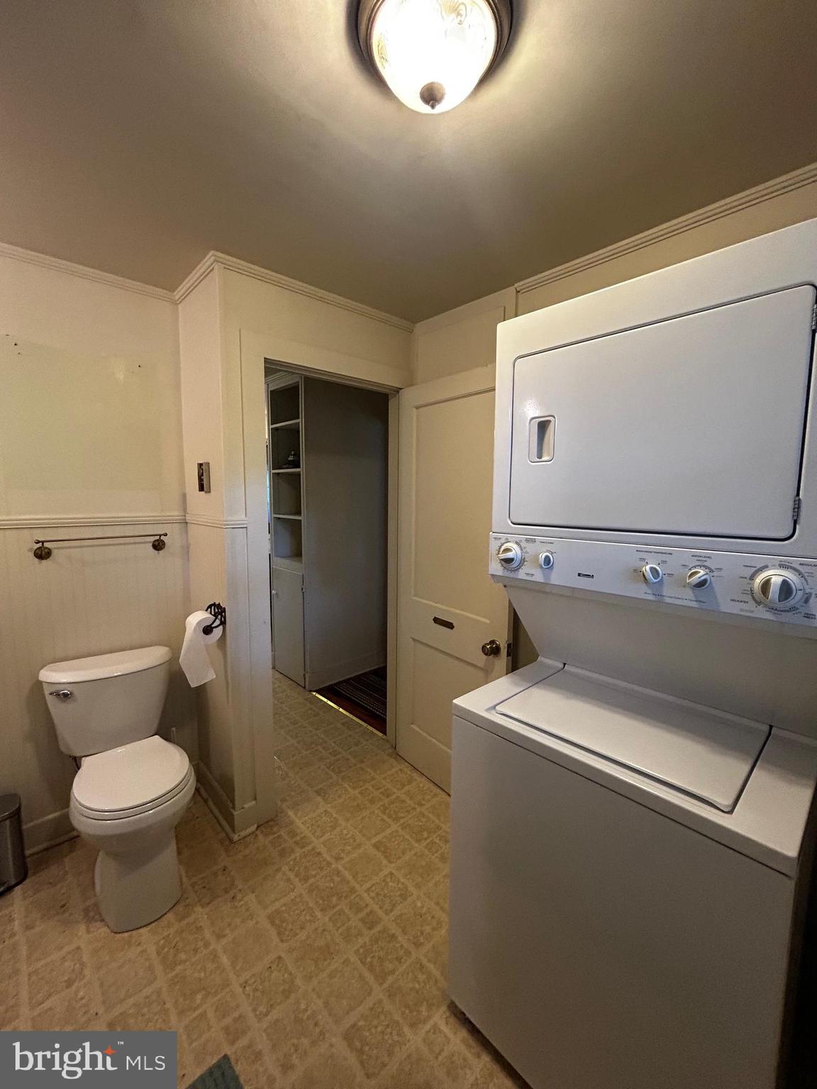 22597 Pot Pie Road Wittman, MD 21676 - Photo 5 of 10 a bathroom with a sink and a toilet