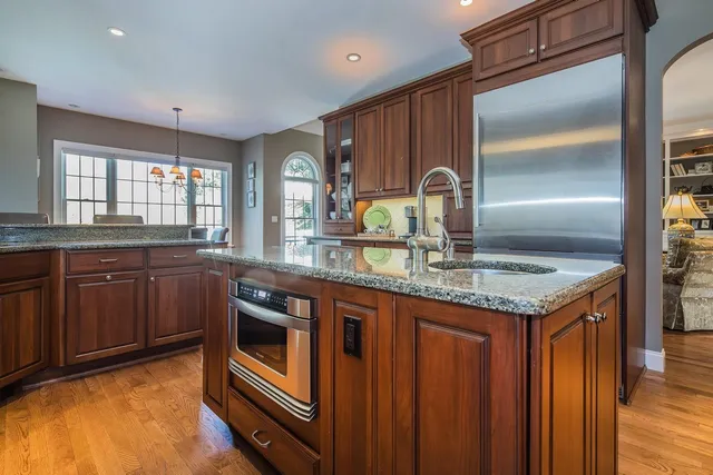 $1,099,000 | 127 Wynnridge Drive, Rutland Town, VT 05701