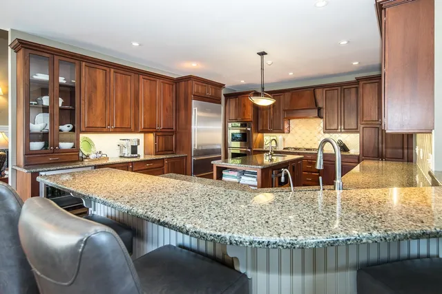 $1,099,000 | 127 Wynnridge Drive, Rutland Town, VT 05701