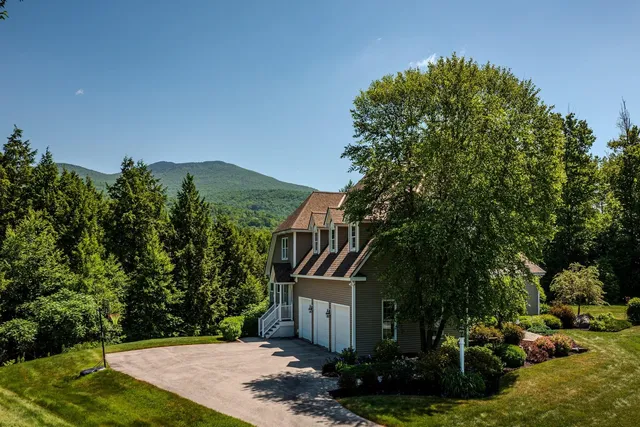$1,099,000 | 127 Wynnridge Drive, Rutland Town, VT 05701