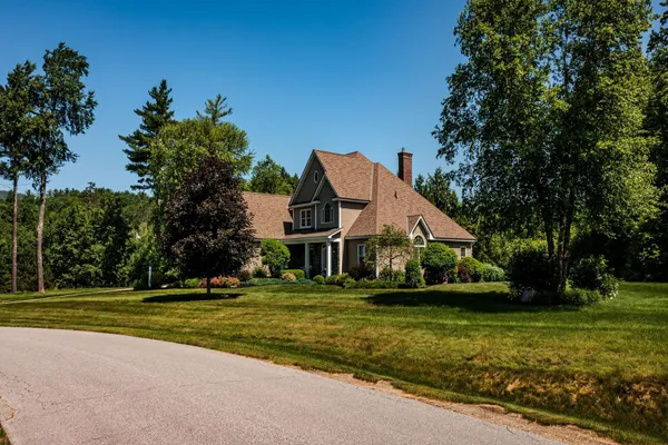 $1,099,000 | 127 Wynnridge Drive, Rutland Town, VT 05701