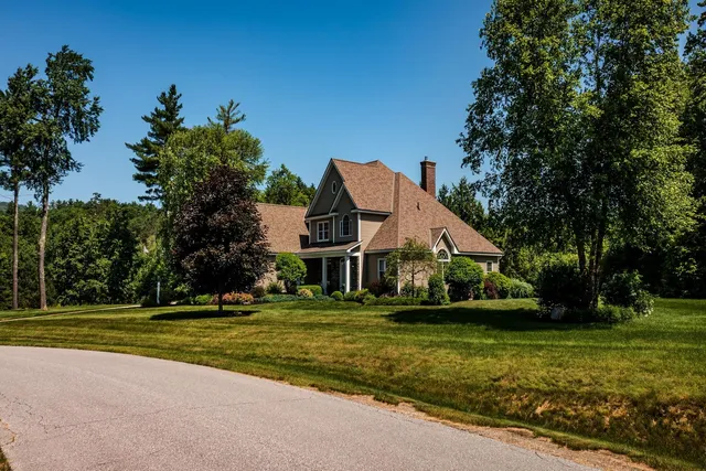 $1,099,000 | 127 Wynnridge Drive, Rutland Town, VT 05701