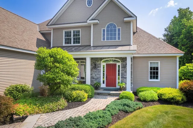 $1,099,000 | 127 Wynnridge Drive, Rutland Town, VT 05701