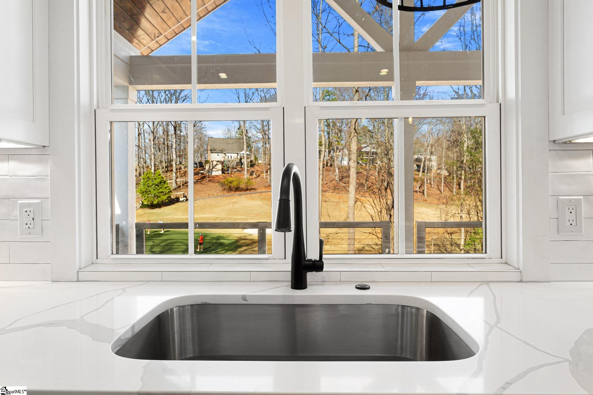 311 Nicklaus Road Westminster, SC 29693 - Photo 9 of 30 Gallery Image 9