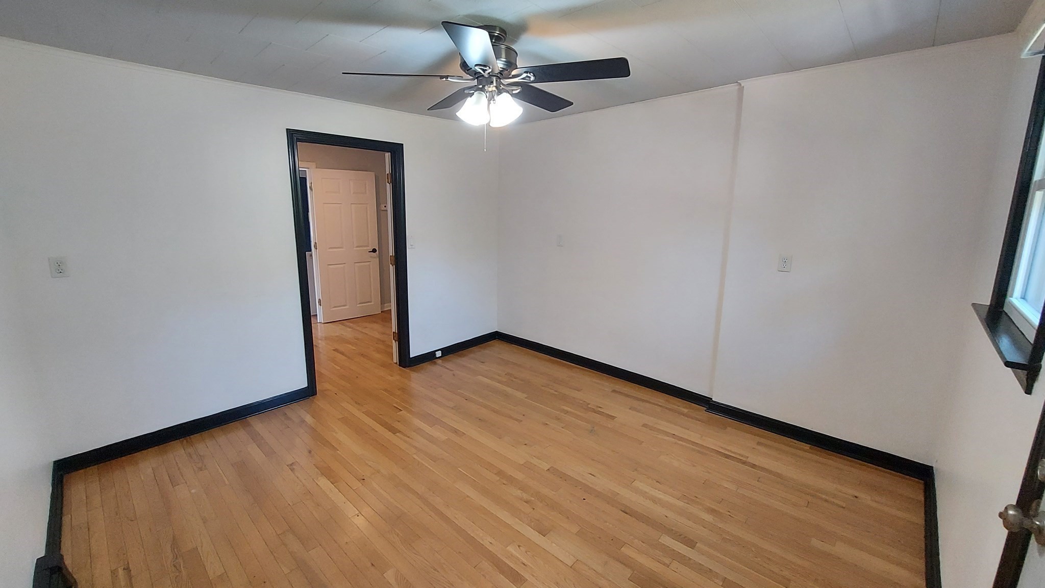 51 Old City Road, Unit B Townsend, MA 01474 - Photo 14 of 22 Gallery Image 14