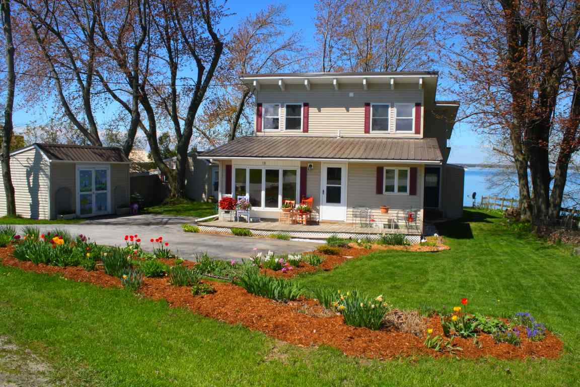 18 West Shore Road Alburgh, VT 05440 - Photo 1 of 31 Gallery Image 1
