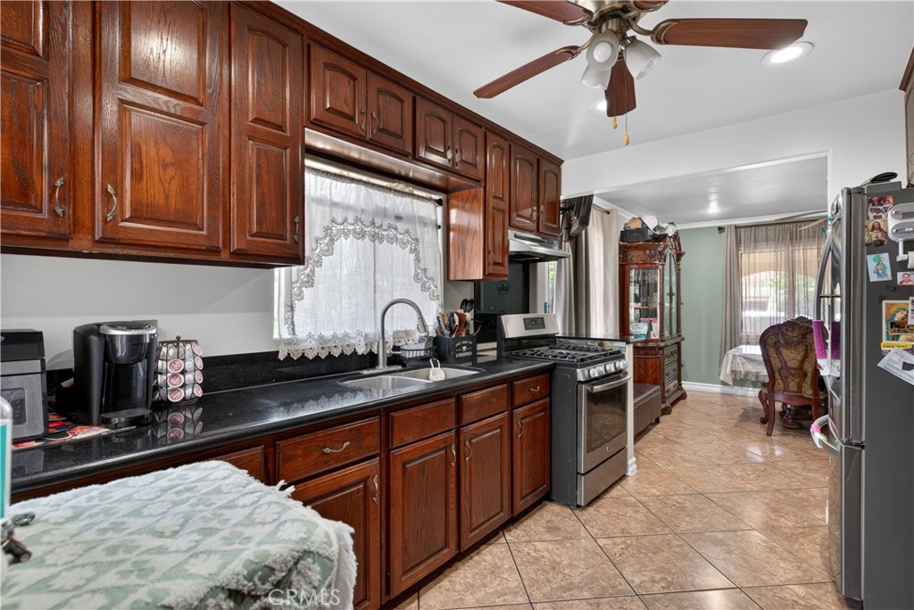 6803 Marcelle Street Paramount, CA 90723 - Photo 2 of 56