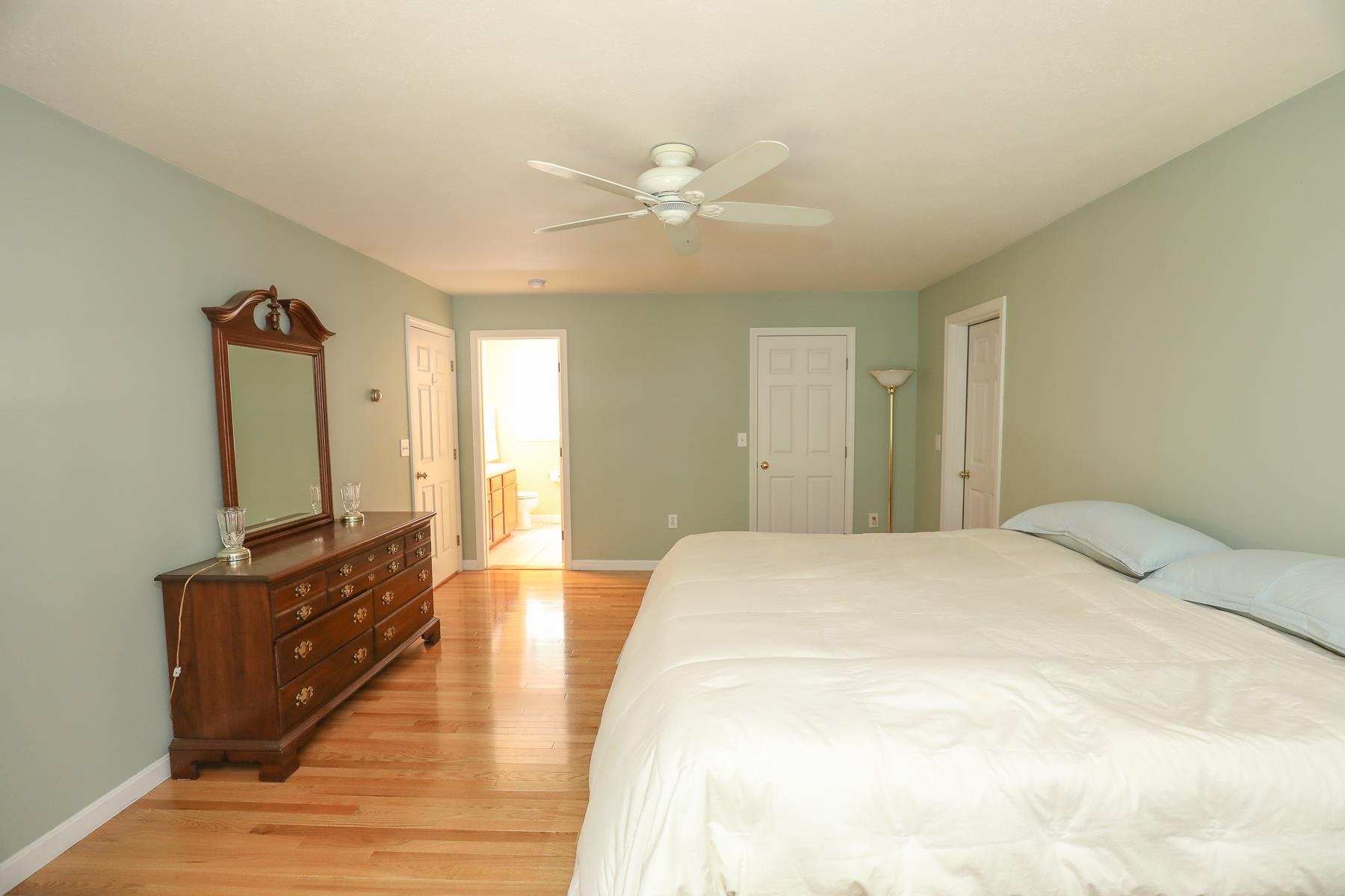 34 Bittersweet Lane Chester, NH 03036 - Photo 21 of 37 Gallery Image 21