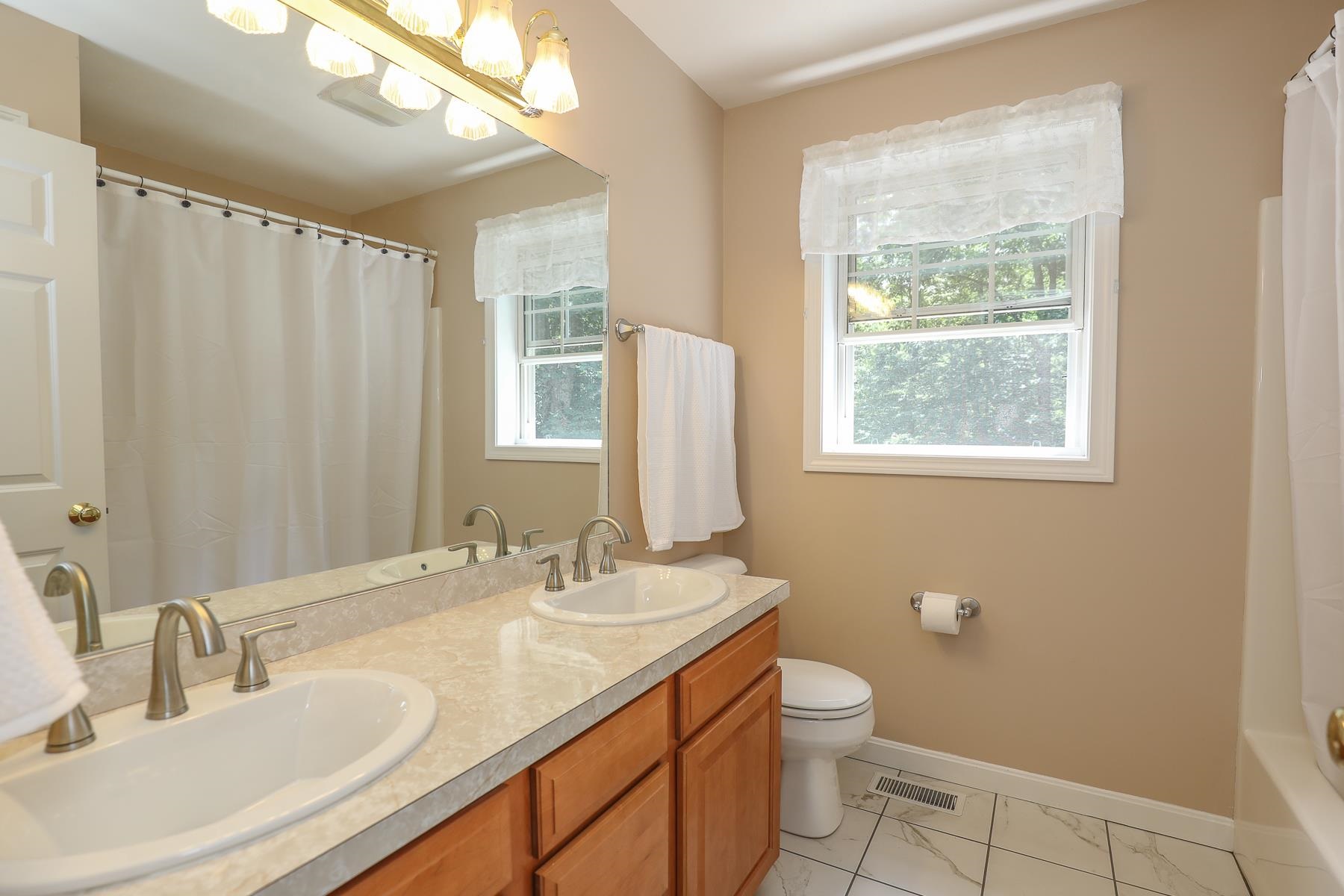 34 Bittersweet Lane Chester, NH 03036 - Photo 22 of 37 Gallery Image 22