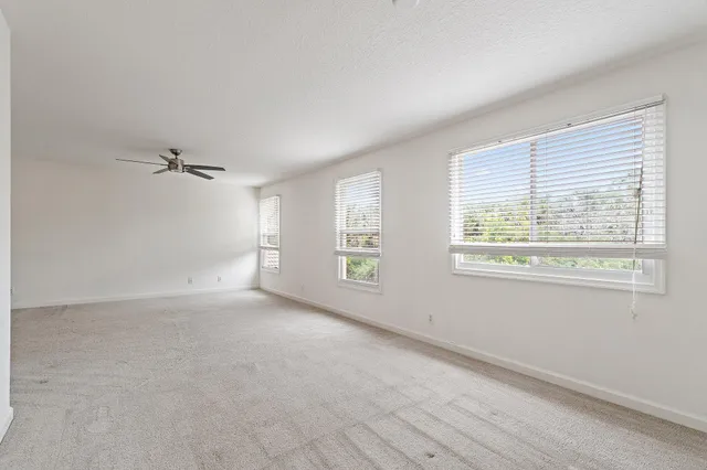 $625,000 | 5903 Southeast Crooked Oak Avenue, Hobe Sound, FL 33455