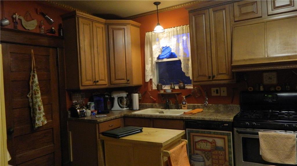 377 Peterman Hill Road Shelocta, PA 15774 - Photo 3 of 19 Gallery Image 3