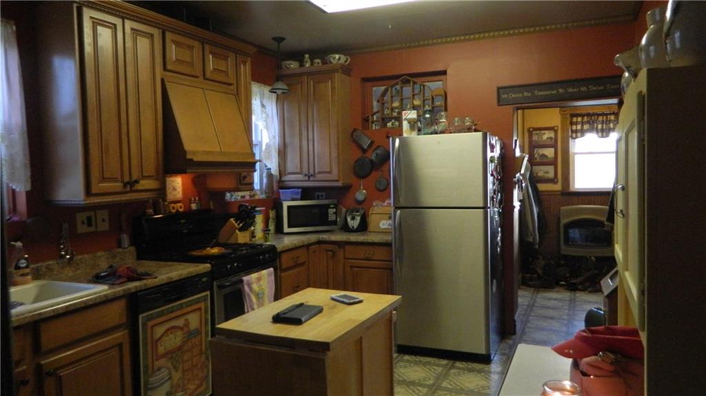 377 Peterman Hill Road Shelocta, PA 15774 - Photo 4 of 19 Gallery Image 4
