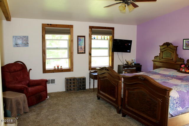 290 Camp 12 Loop Toledo, OR 97391 - Photo 23 of 29 Bedroom #1
