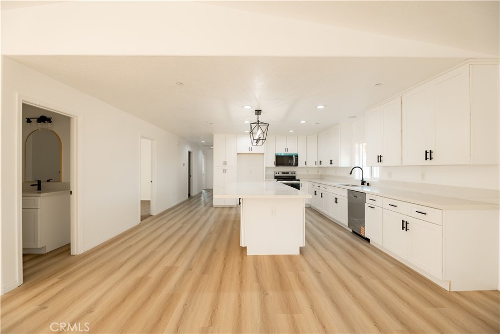 16925 Nanticoke Road Apple Valley, CA 92307 - Photo 42 of 87