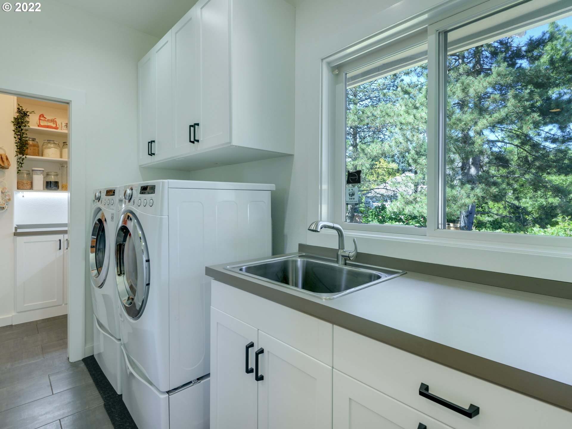 625 Southwest 67th Place Portland, OR 97225 - Photo 11 of 32 Gallery Image 11