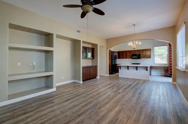 $379,950 | 5691 North Crabapple Drive, Fresno, CA 93711