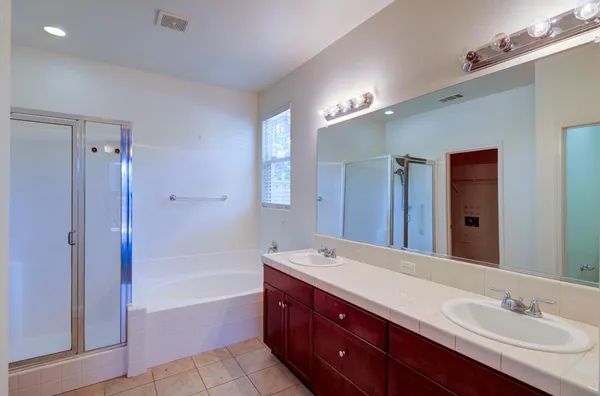 $379,950 | 5691 North Crabapple Drive, Fresno, CA 93711