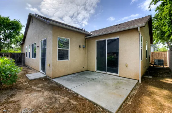 $379,950 | 5691 North Crabapple Drive, Fresno, CA 93711