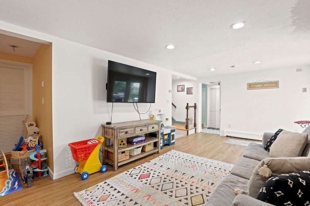 27 Alden Road Wareham, MA 02571 - Photo 20 of 39